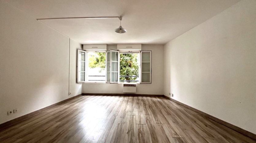 Studio avec parking Bergonié