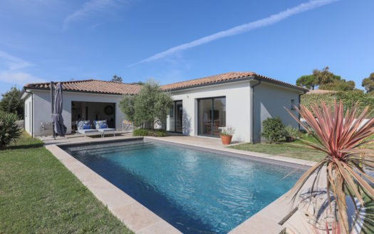 Maison contemporaine piscine